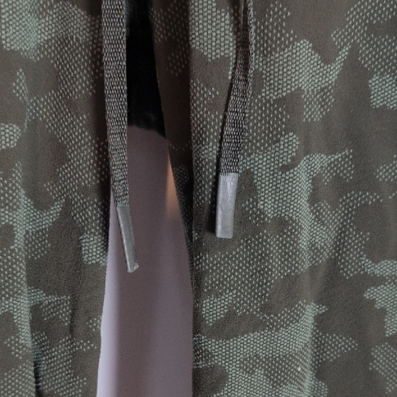 Lululemon Ready to Rulu Jogger - Picture 4 of 11